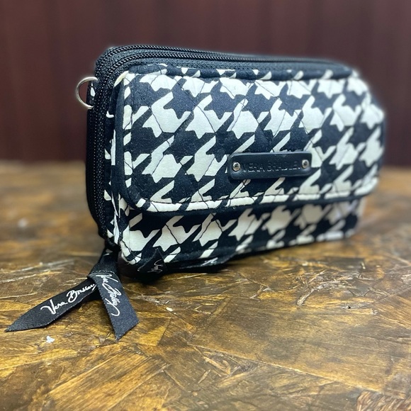 Vera Bradley Crossbody Smart Phone Wristlet NWOT - Picture 2 of 6